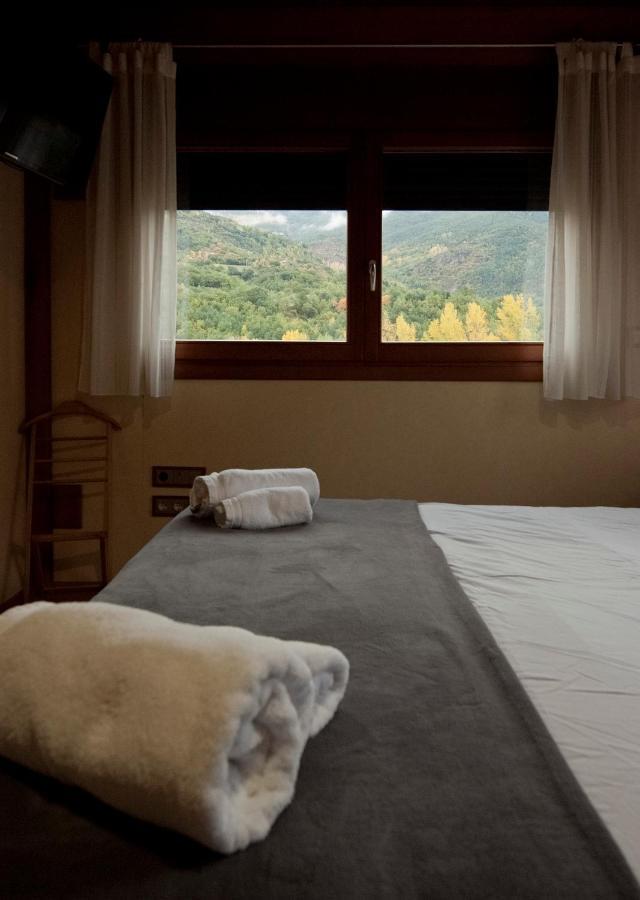 Deluxe Quadruple Room,943606507:JPEG